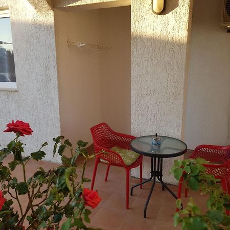 פרימוסטן Apartmani Dekovic מראה חיצוני תמונה