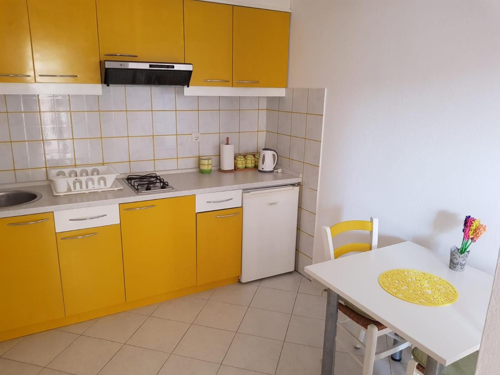 פרימוסטן Apartmani Dekovic מראה חיצוני תמונה