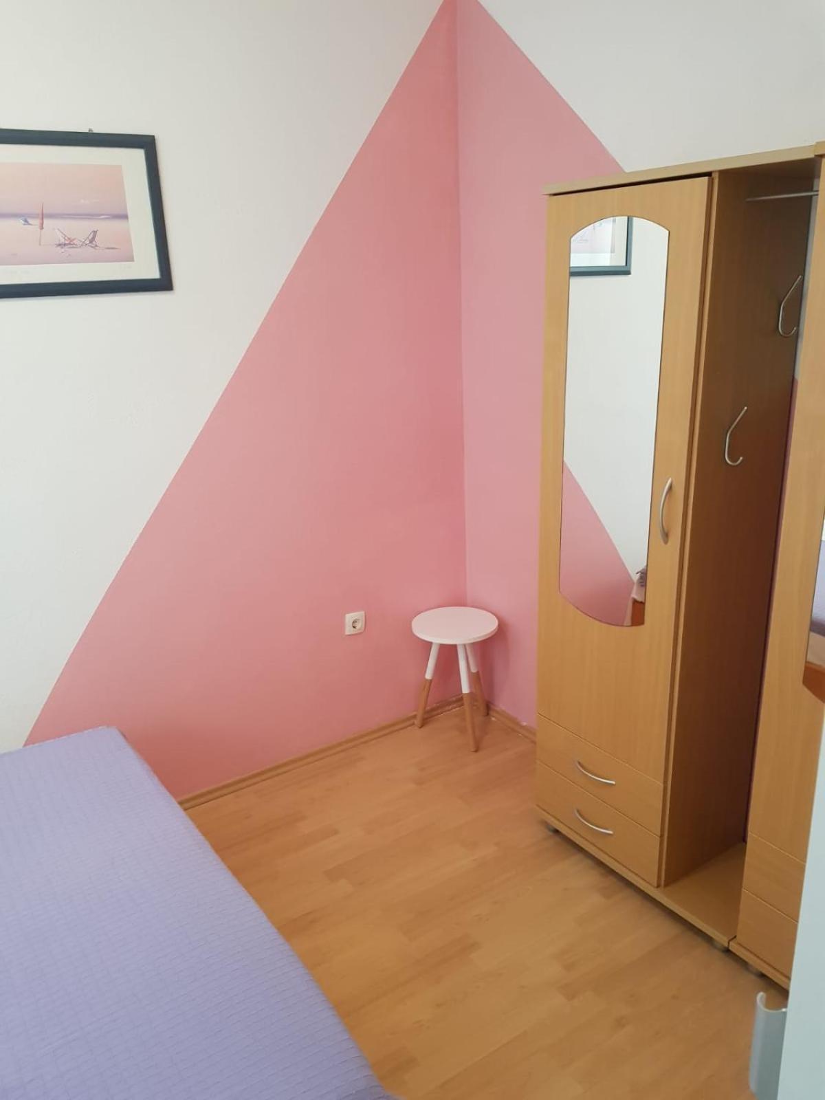 פרימוסטן Apartmani Dekovic מראה חיצוני תמונה