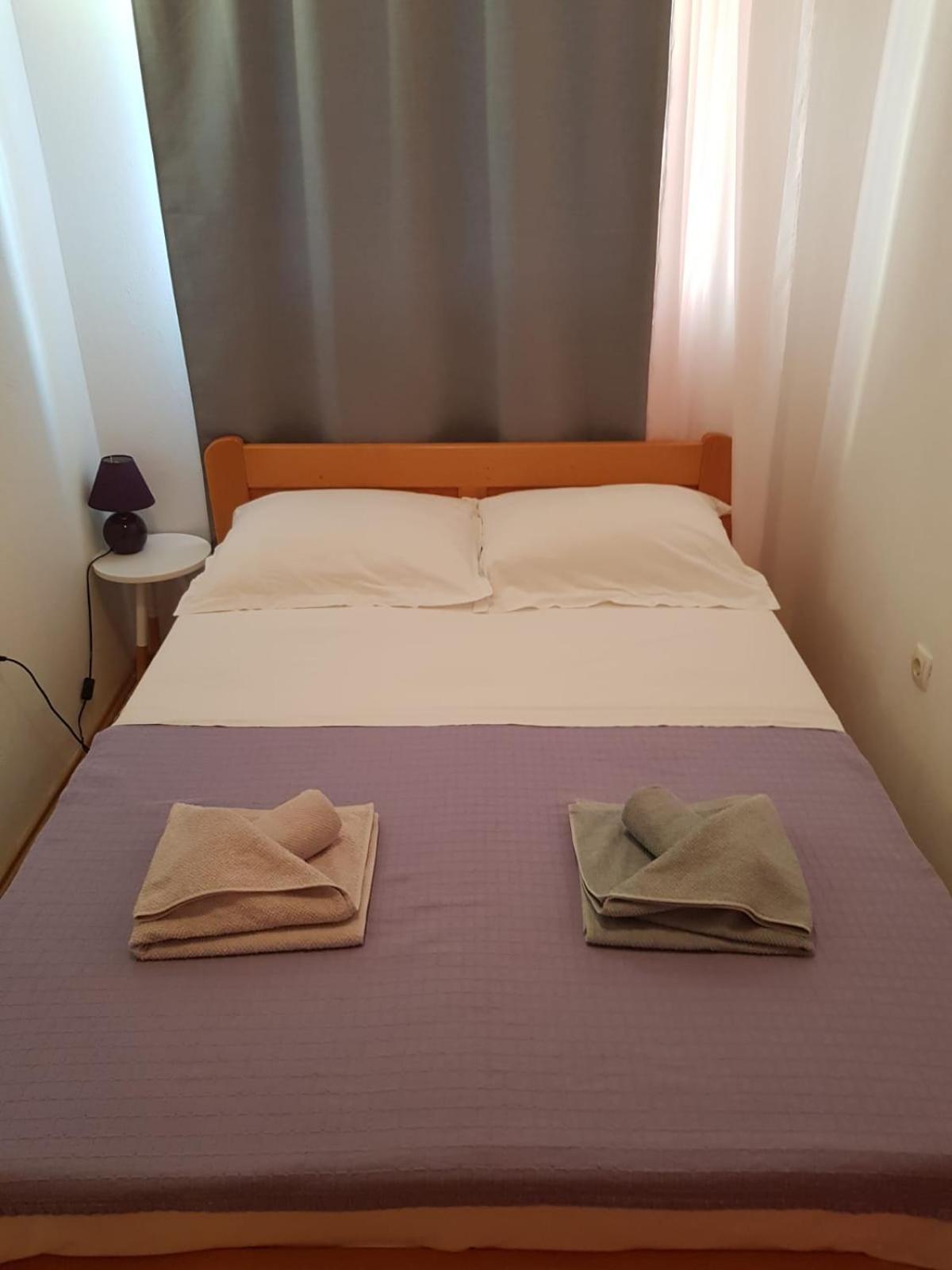 פרימוסטן Apartmani Dekovic מראה חיצוני תמונה